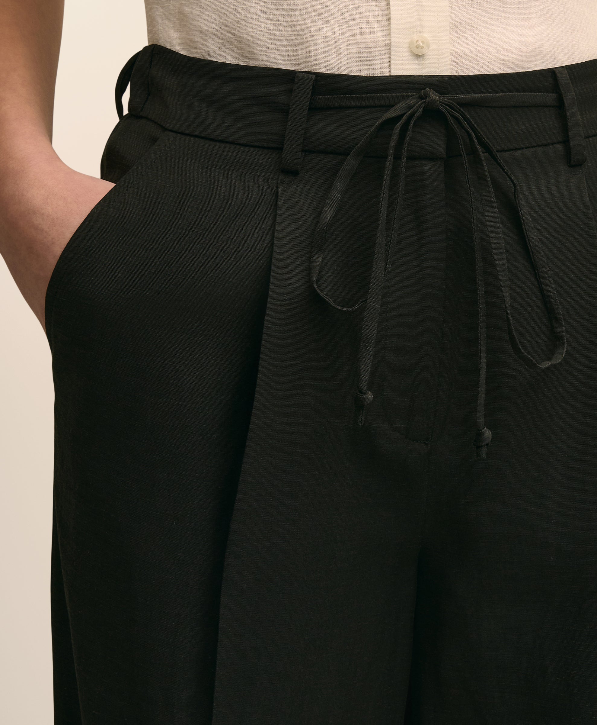 PNT LN VSCS TIE WAIST Black