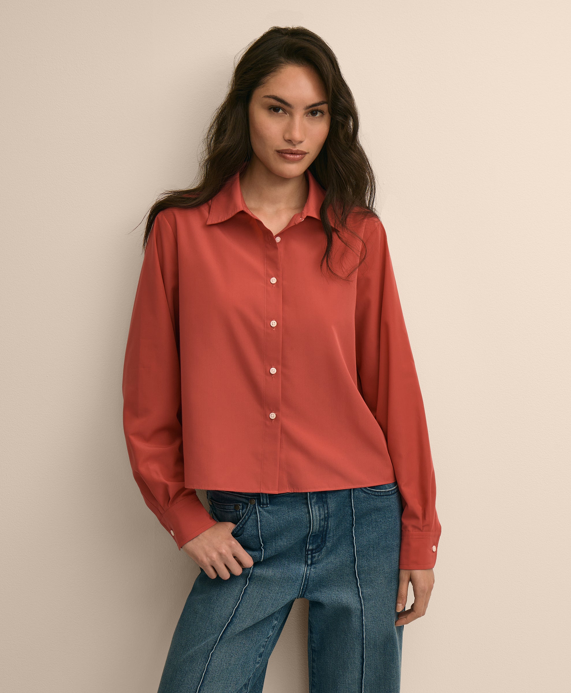 The Cropped Back-Pleat Shirt