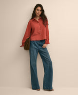 The Cropped Back-Pleat Shirt