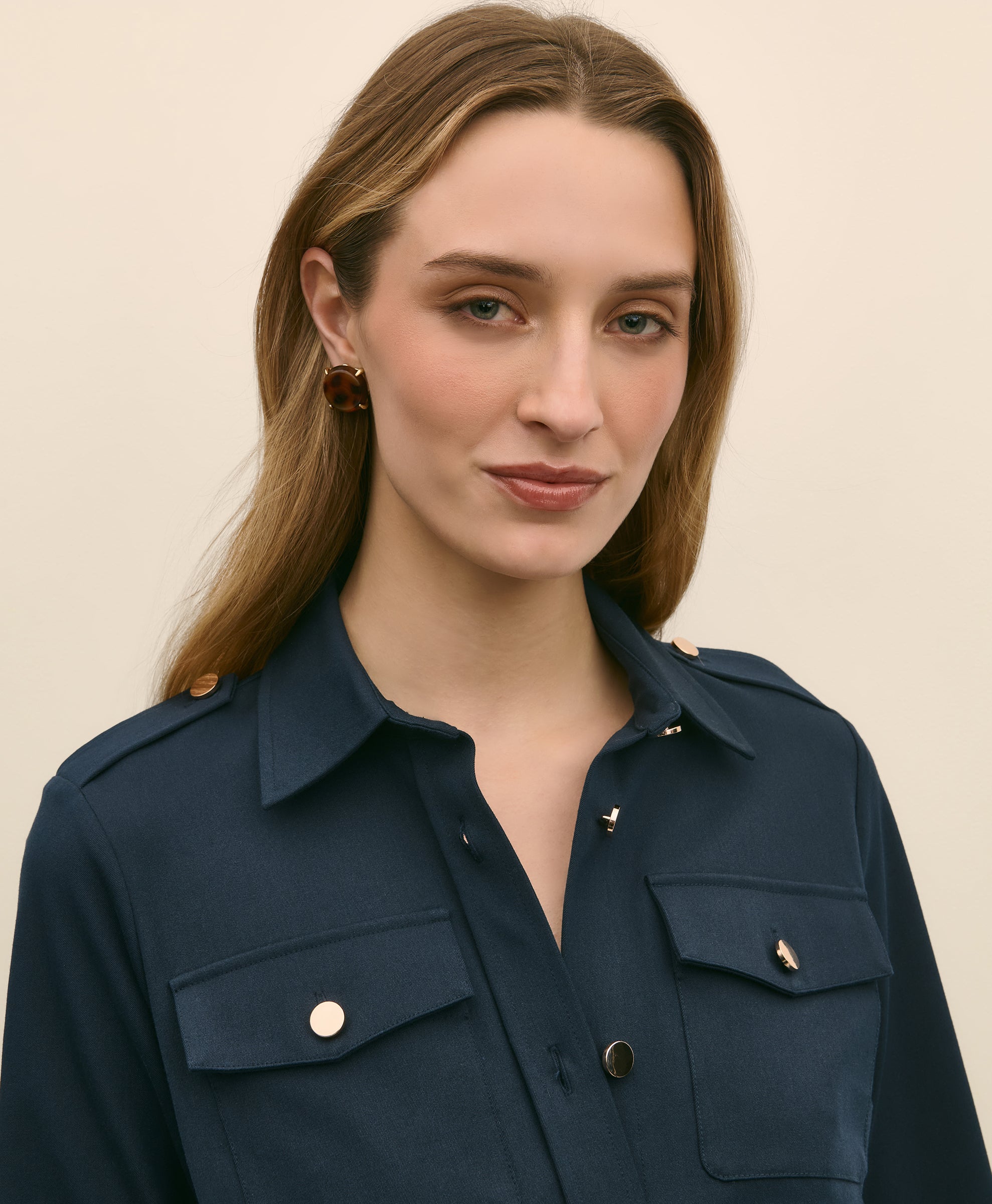 DRS CTN TWLL LS 2 PCKT SNAP FRONT Navy B