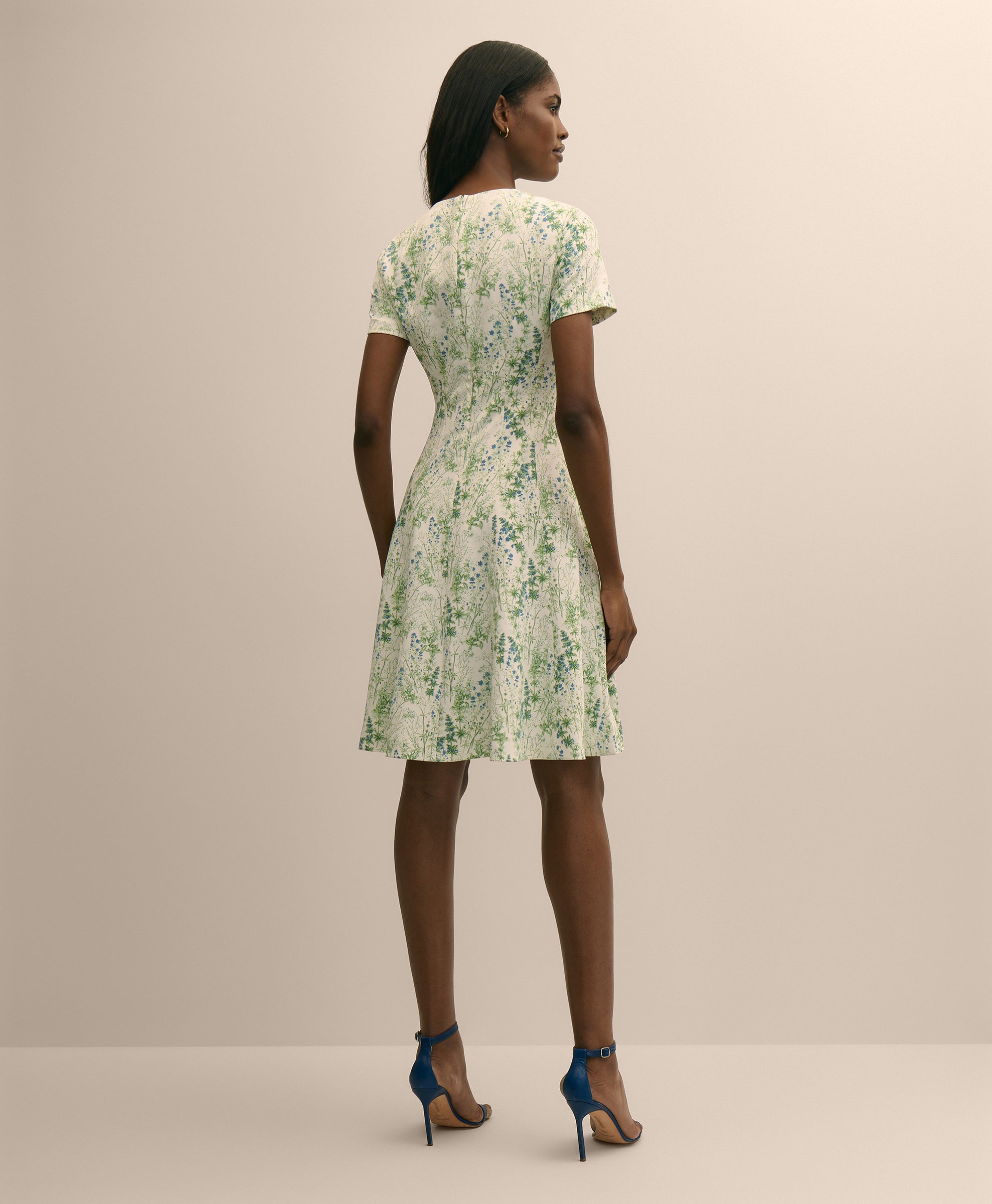 DRS CREPE PRINTED SS PALE FLORAL WHITE G