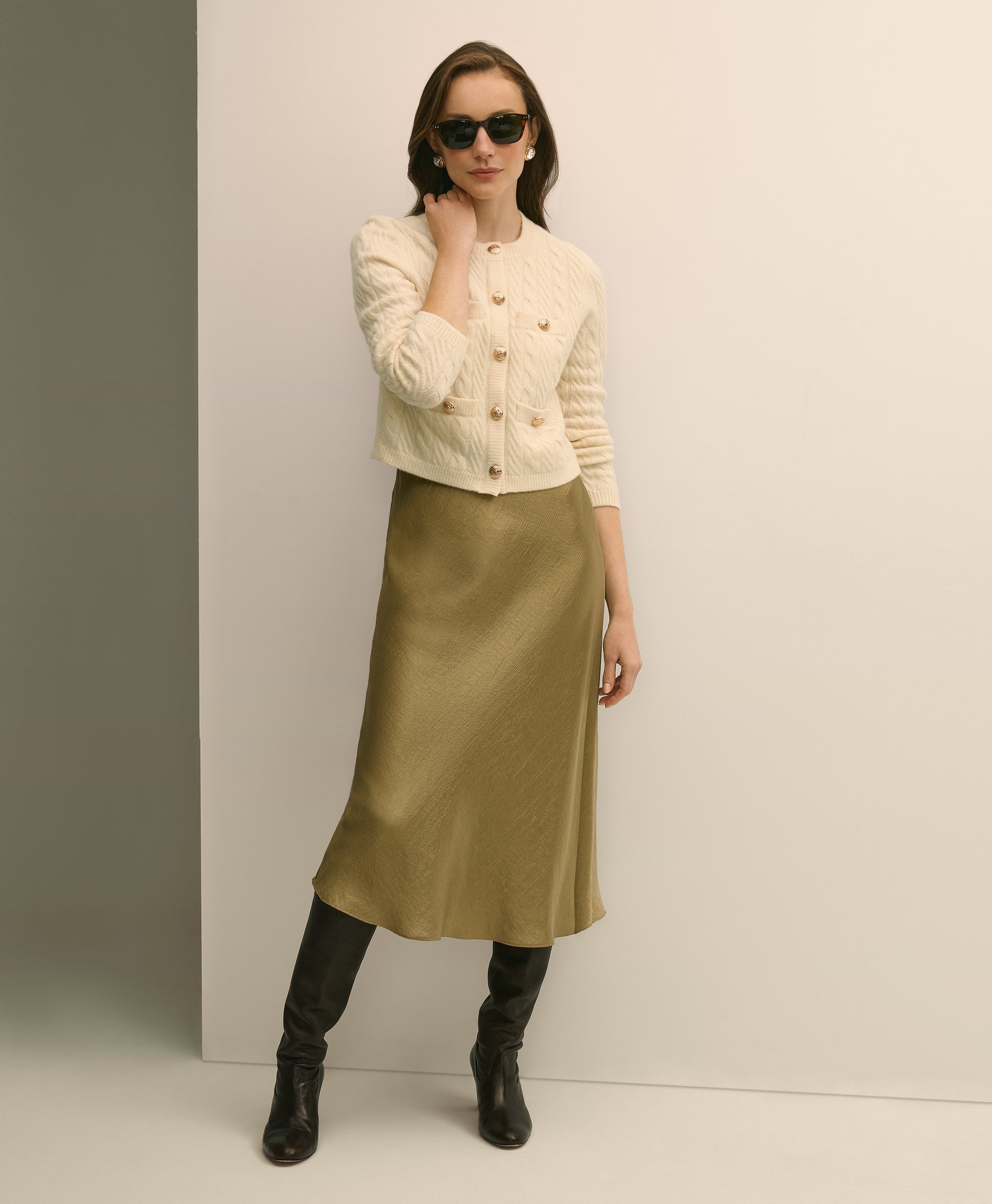 SWT WL CSH CRDGN GOLD BTN WHITE